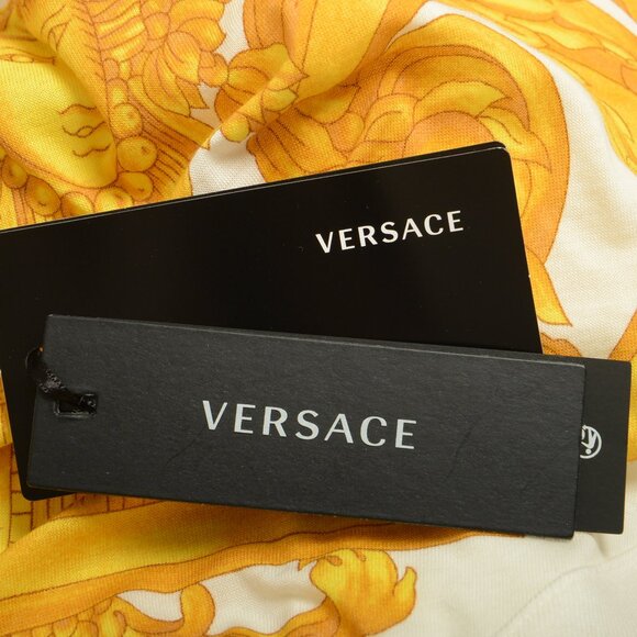 Versace Men's White & Gold Heritage Logo Print Short Sleeve T-Shirt US M IT 50 - Picture 6 of 6